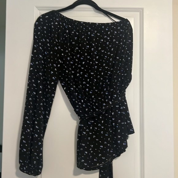 MICHAEL Kors One-Shoulder Blouse - Picture 4 of 4